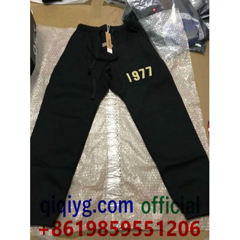 qiqiyg.com Официален Whatsapp:+8619859551206 Топ доставчик на модни дрехи, обувки, чанти, аксесоари на едро Най-добра цена Qiqi-155