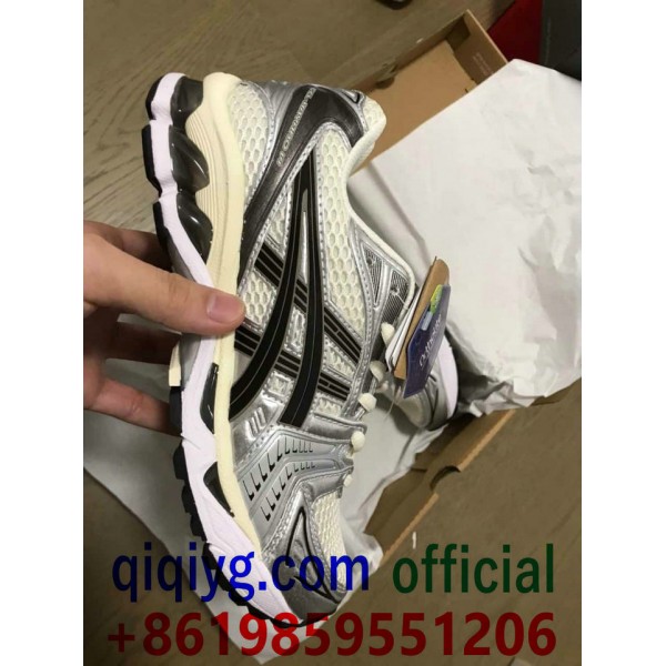 qiqiyg.com Официален Whatsapp:+8619859551206 Топ доставчик на модни дрехи, обувки, чанти, аксесоари на едро Най-добра цена Qiqi-204