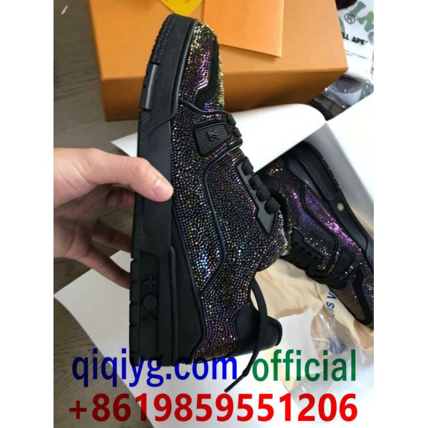 qiqiyg.com Официален Whatsapp:+8619859551206 Топ доставчик на модни дрехи, обувки, чанти, аксесоари на едро Най-добра цена Qiqi-209