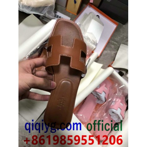 qiqiyg.com Официален Whatsapp:+8619859551206 Топ доставчик на модни дрехи, обувки, чанти, аксесоари на едро Най-добра цена Qiqi-325