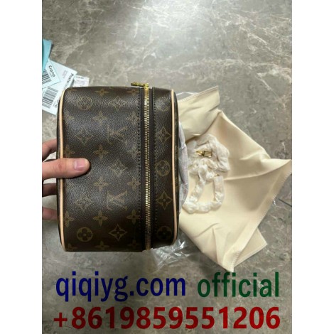 qiqiyg.com Официален Whatsapp:+8619859551206 Топ доставчик на модни дрехи, обувки, чанти, аксесоари на едро Най-добра цена Qiqi-338