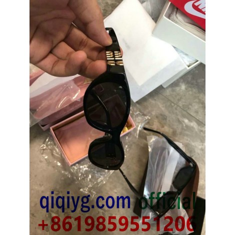 qiqiyg.com Официален Whatsapp:+8619859551206 Топ доставчик на модни дрехи, обувки, чанти, аксесоари на едро Най-добра цена Qiqi-340