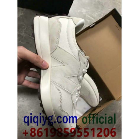 qiqiyg.com Официален Whatsapp:+8619859551206 Топ доставчик на модни дрехи, обувки, чанти, аксесоари на едро Най-добра цена Qiqi-374