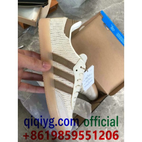 qiqiyg.com Официален Whatsapp:+8619859551206 Топ доставчик на модни дрехи, обувки, чанти, аксесоари на едро Най-добра цена Qiqi-383