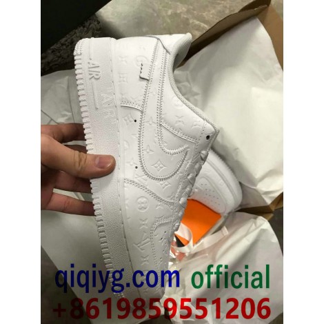 qiqiyg.com Официален Whatsapp:+8619859551206 Топ доставчик на модни дрехи, обувки, чанти, аксесоари на едро Най-добра цена Qiqi-433