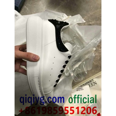 qiqiyg.com Официален Whatsapp:+8619859551206 Топ доставчик на модни дрехи, обувки, чанти, аксесоари на едро Най-добра цена Qiqi-544