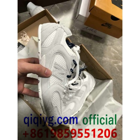 qiqiyg.com Официален Whatsapp:+8619859551206 Топ доставчик на модни дрехи, обувки, чанти, аксесоари на едро Най-добра цена Qiqi-557