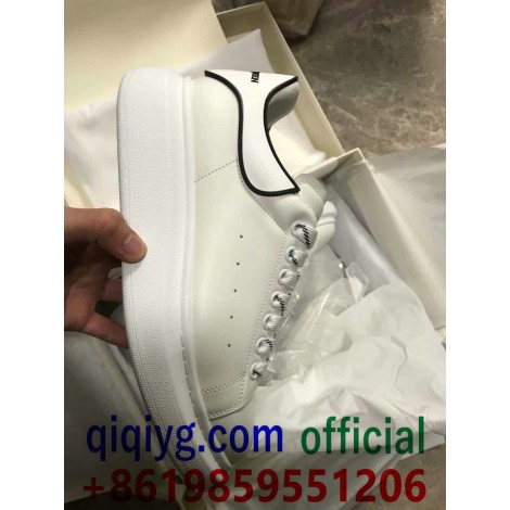 qiqiyg.com Официален Whatsapp:+8619859551206 Топ доставчик на модни дрехи, обувки, чанти, аксесоари на едро Най-добра цена Qiqi-574