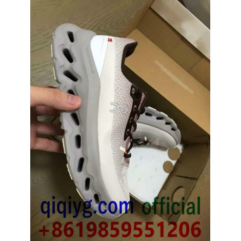 qiqiyg.com Официален Whatsapp:+8619859551206 Топ доставчик на модни дрехи, обувки, чанти, аксесоари на едро Най-добра цена Qiqi-694