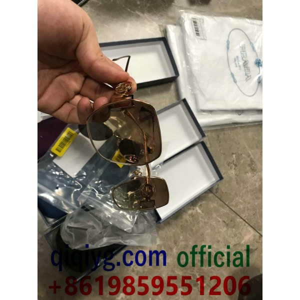 qiqiyg.com Официален Whatsapp:+8619859551206 Топ доставчик на модни дрехи, обувки, чанти, аксесоари на едро Най-добра цена Qiqi-753