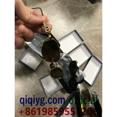 qiqiyg.com Официален Whatsapp:+8619859551206 Топ доставчик на модни дрехи, обувки, чанти, аксесоари на едро Най-добра цена Qiqi-763